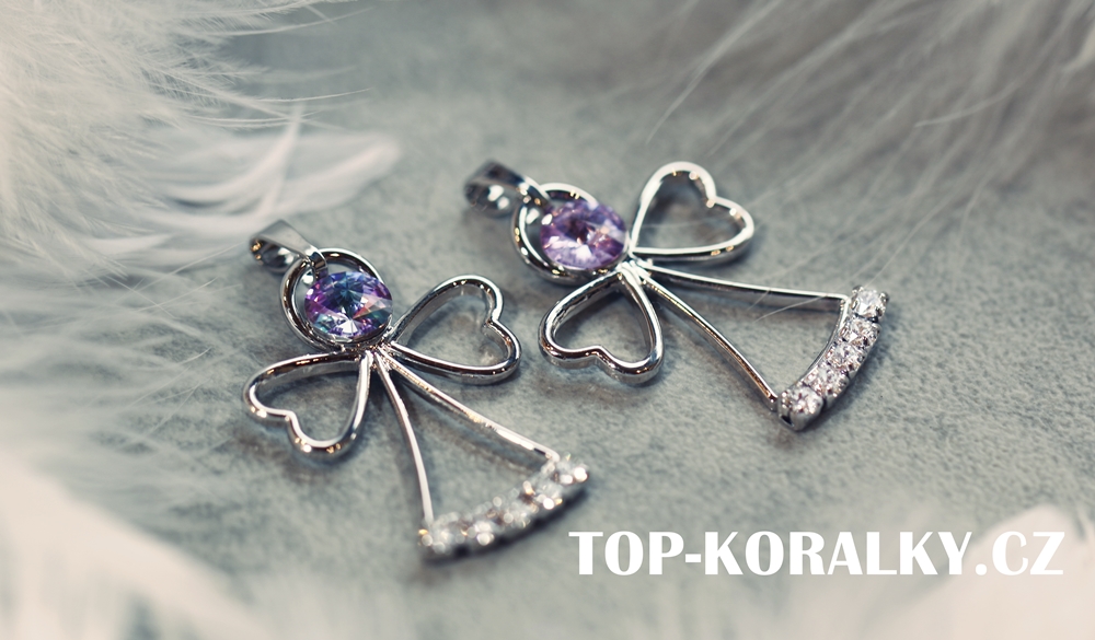 Přívěsek Andělíček s Rivoli Swarovski - krásný dárek k vánocům
